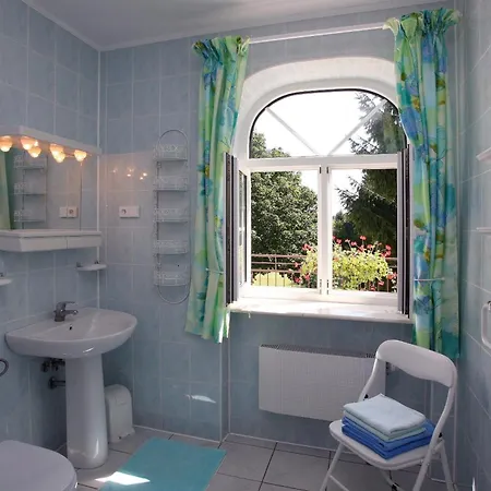 Bed and Breakfast Mamry 3*