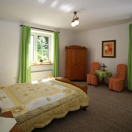 Oda ve Kahvaltı Mamry 3*