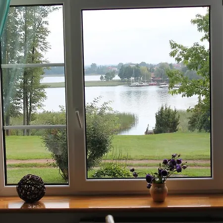 Mamry Oda ve Kahvaltı 3*